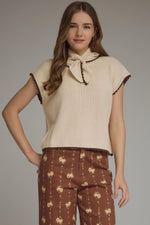 Load image into Gallery viewer, Oatmeal Top With Scarf
